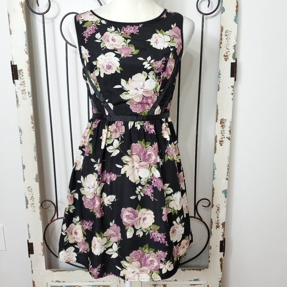 Three pink hearts sleeveless dress small